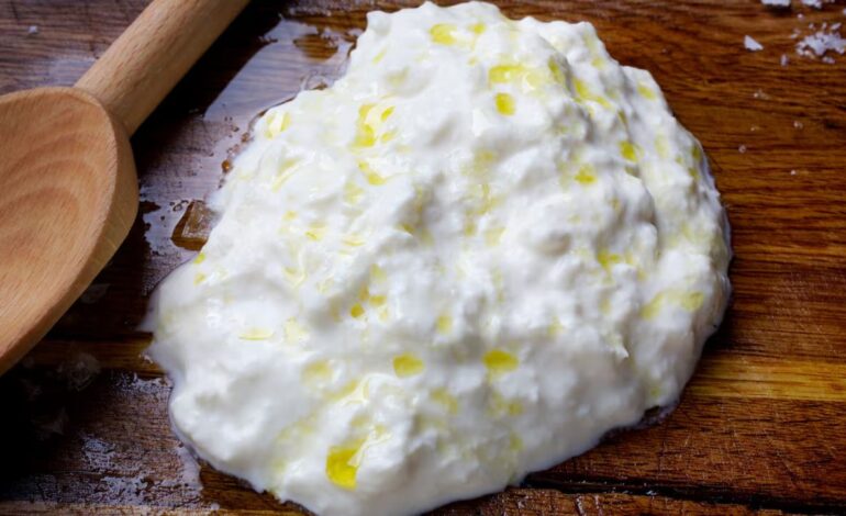 Stracciatella Cheese: The Creamy Italian Favorite Explained